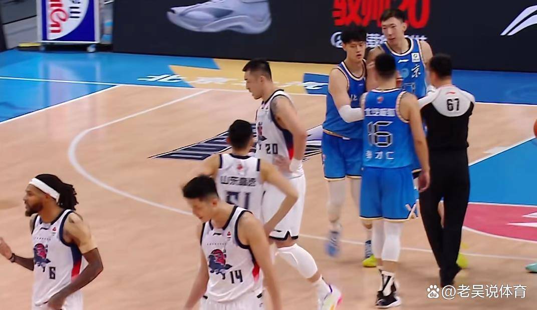 包含关键时刻CBA常规赛焦点战，浙江稠州止住颓势，态度坚定，更衣室氛围转暖的词条
